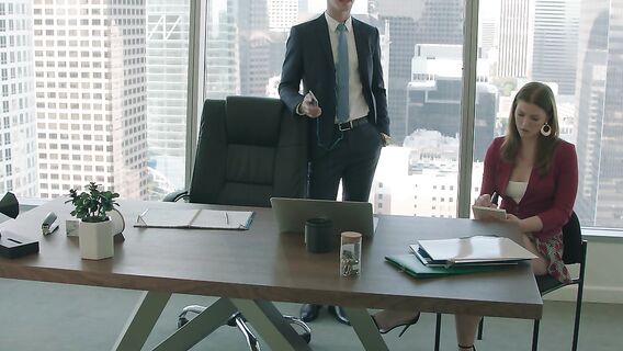 Анальное доминирование над брюнеткой